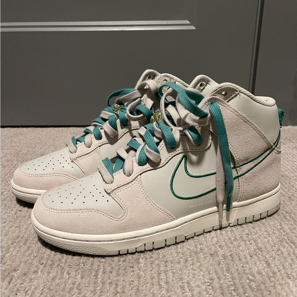 Nike Dunk High Dunk Men’s Sz 10 in Sail